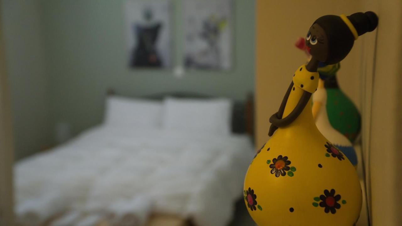 شقة Helen'S Welcoming & Cozy Flat كوروبيون المظهر الخارجي الصورة
